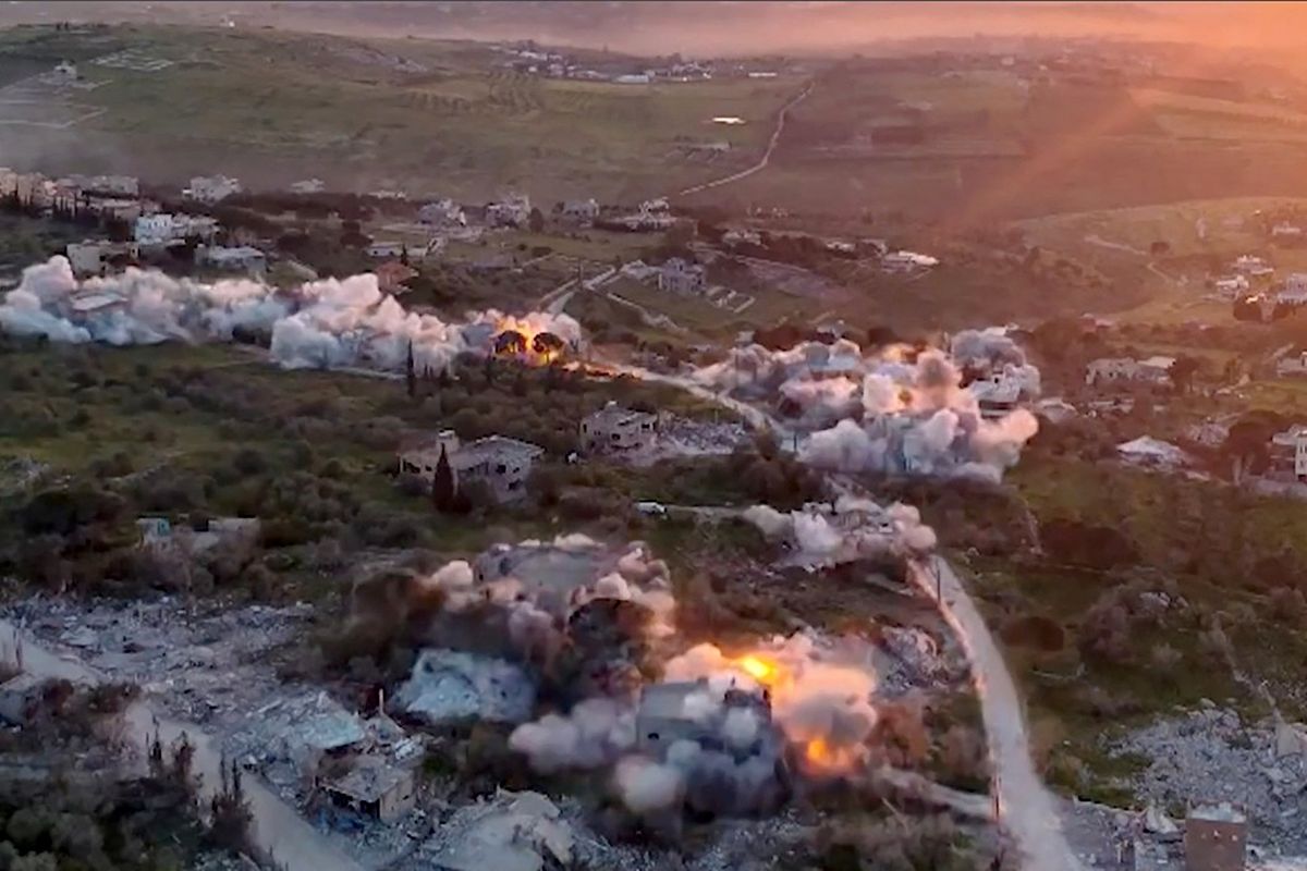 Eskalasi Militer di Lebanon Selatan: Pasukan Darat Israel Tembus "Garis Kuning" di Tengah Bombardir Udara Masif