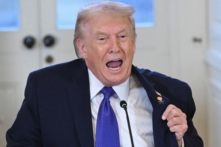 Konfrontasi Militer Meningkat: AS Lancarkan Gelombang Serangan Baru, Trump Tuduh Iran Ulur Waktu Negosiasi